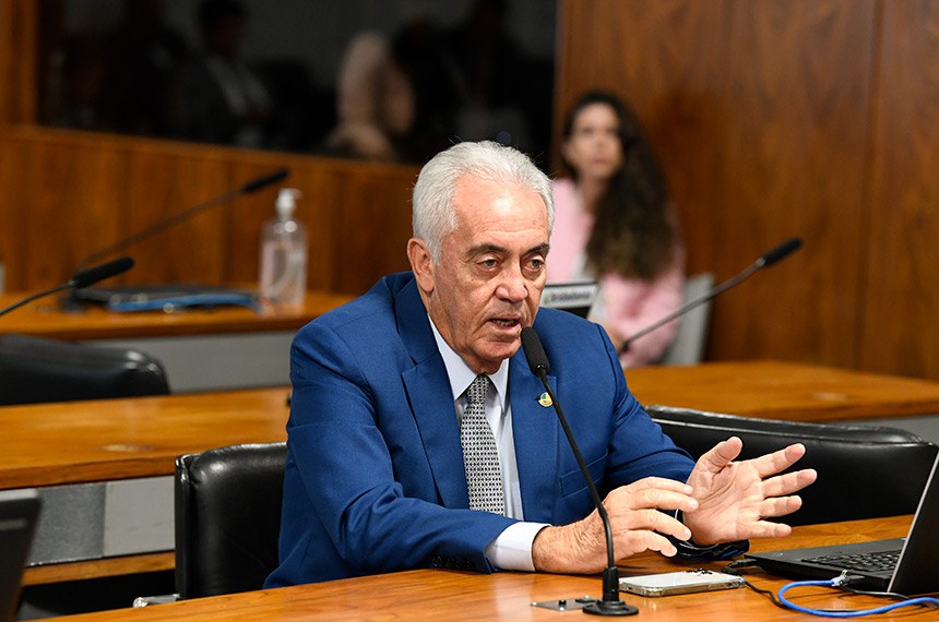 Sem consenso, proposta de Paulinho da Força sobre dosimetria segue parada; Otto Alencar rejeita anistia a atos de 8 de janeiro.