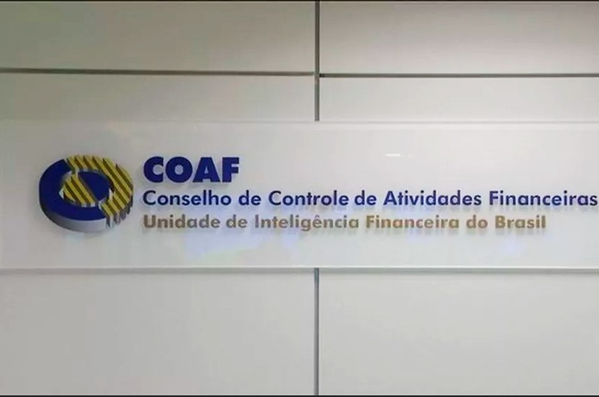 Coaf identifica repasse de R$ 1 milhão do ex-gerente do BMG à empresa do “Careca do INSS”, alvo de investigações por fraudes no INSS.