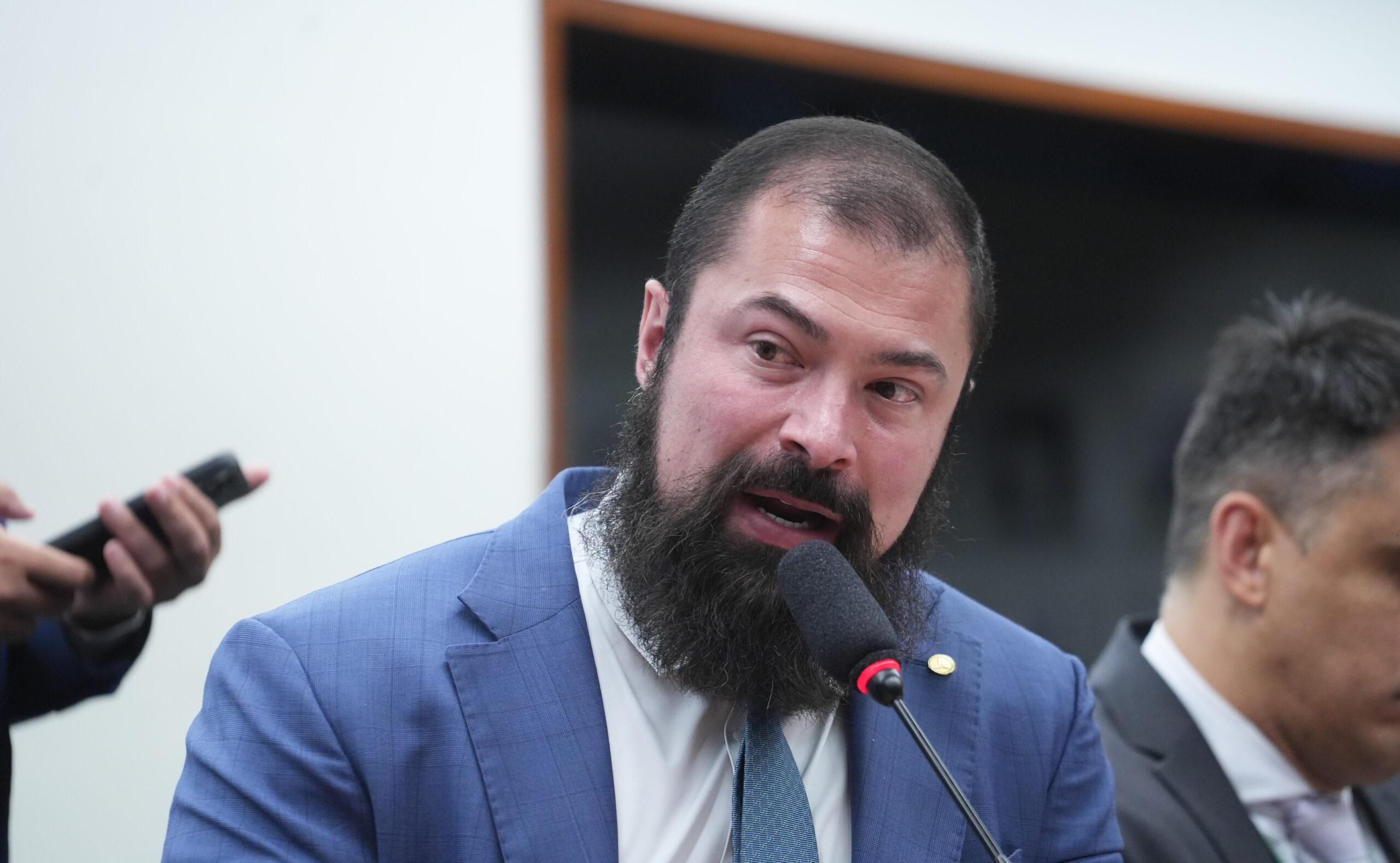 O deputado federal Paulo Bilynskyj (PL-SP) fez duras críticas aos projetos do governo federal voltados ao enfrentamento do crime organizado, afirmando que as propostas apresentadas até agora “não têm vocação real” para enfrentar o problema.