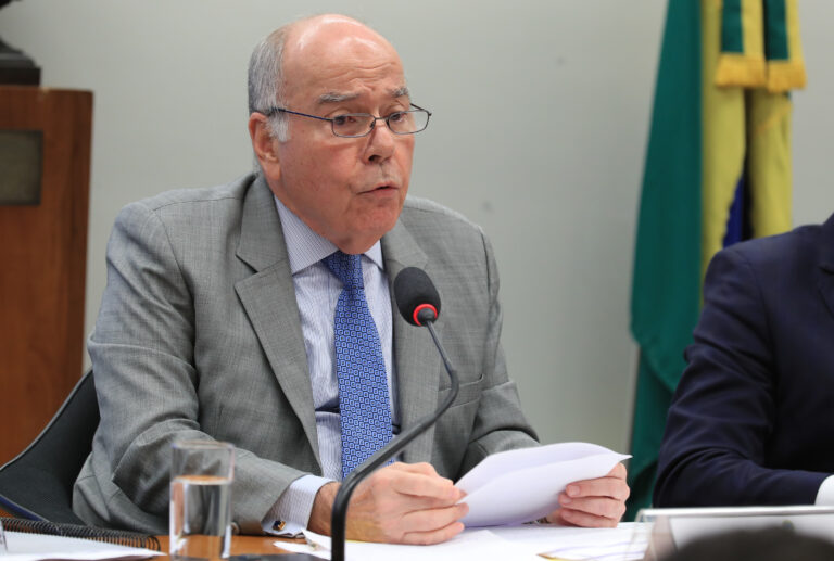 Vieira diz que EUA querem manter negociações sobre tarifas