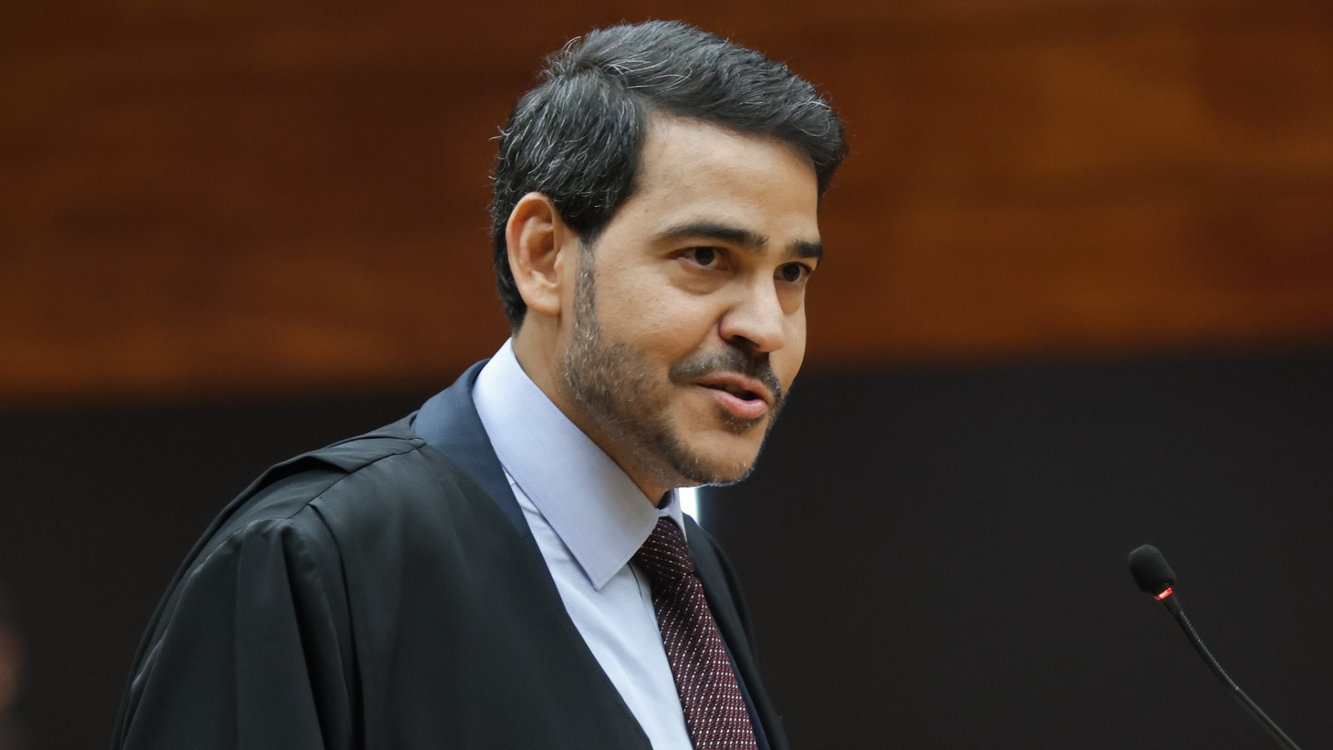 GU afirmou ao STF que motoristas de aplicativos não se enquadram na CLT, mas defendeu regras específicas com direitos básicos e contribuição previdenciária.