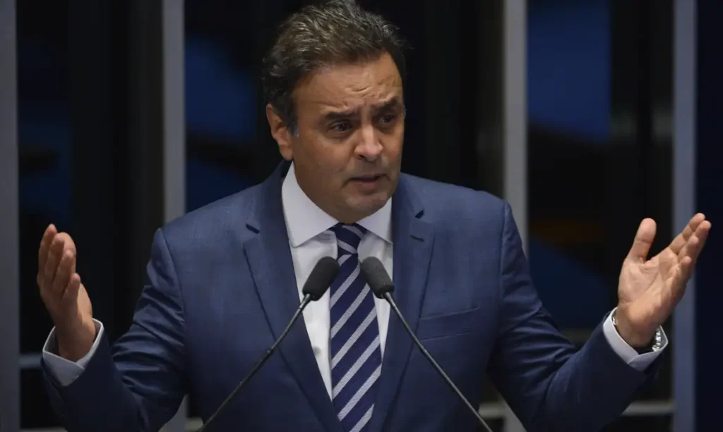 Aécio: PSDB não apoiará Lula, nem família Bolsonaro