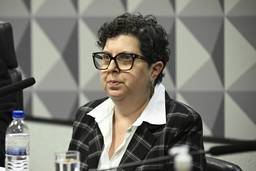 O requerimento acusa Tonia de cometer falso testemunho ao prestar depoimento ao colegiado em 20 de outubro.