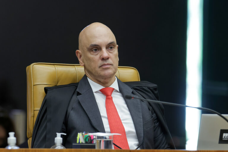 Moraes arquiva apurações sobre suposto bloqueio de eleitores em 2022