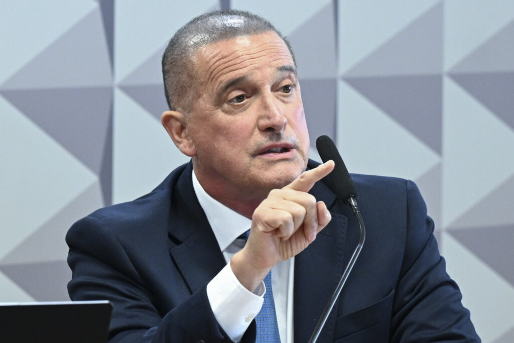 Ele reforçou ainda seu compromisso com a verdade e com a punição de eventuais responsáveis por fraudes.
