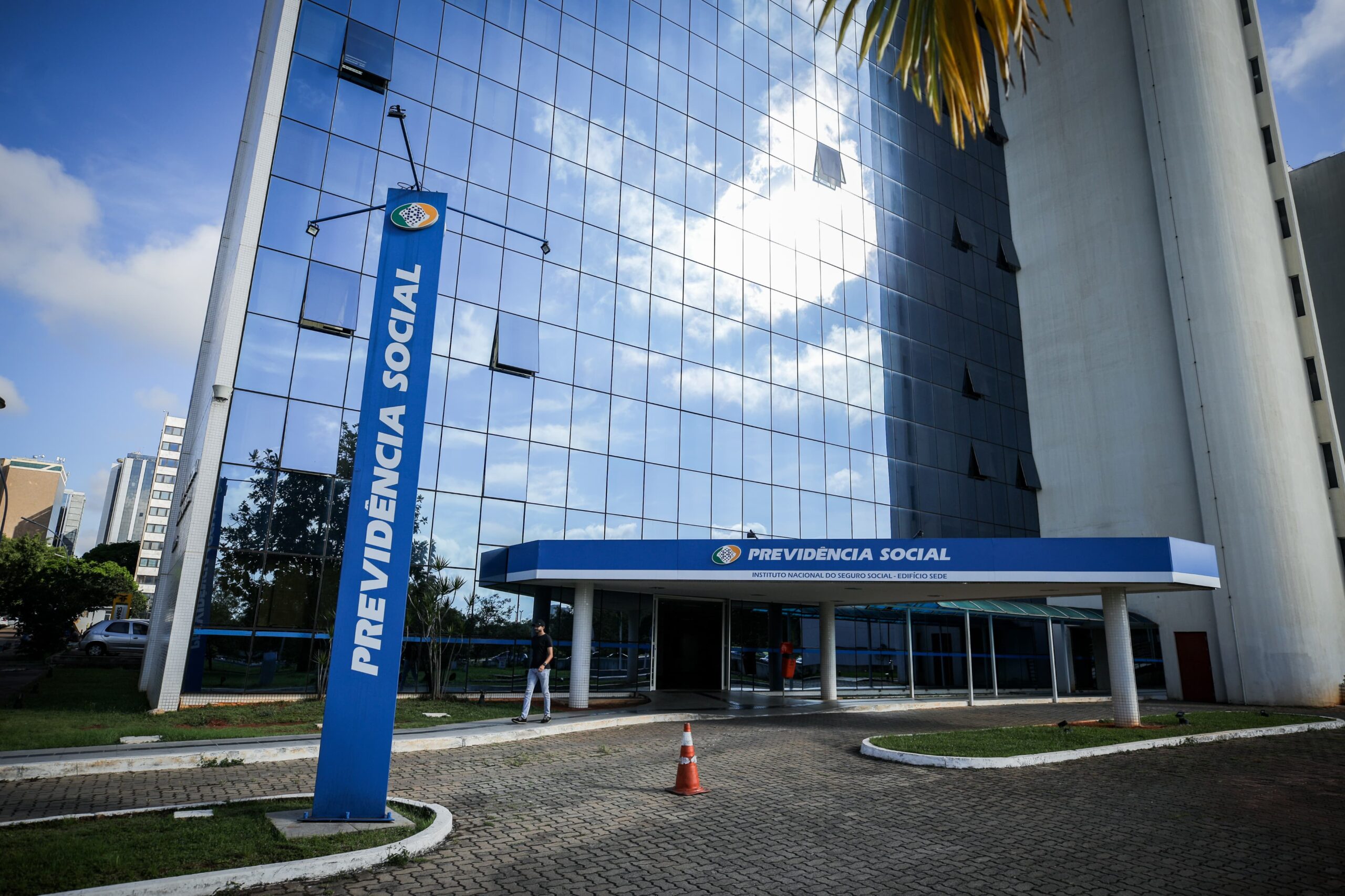 STF cancela tese da revisão da vida toda do INSS e impede recálculo mais vantajoso de aposentadorias. Decisão consolida entendimento da Corte