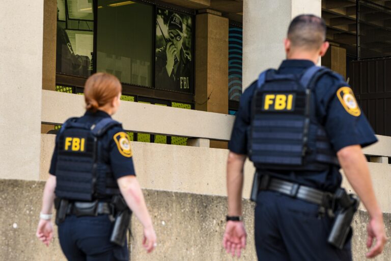 FBI identifica suspeito de atacar Guarda Nacional em Washington