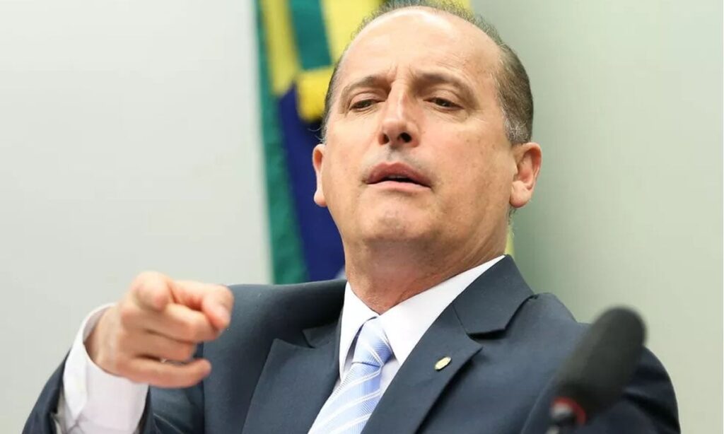 Ex-ministro Onyx Lorenzoni será ouvido pela CPMI do INSS sobre descontos indevidos em aposentadorias; comissão vota mais de 180
