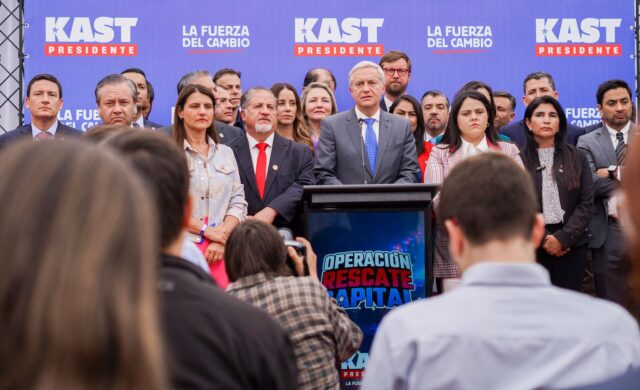 Direita avança no Chile e garante segundo turno das eleições presidenciaisfoto: Prensa