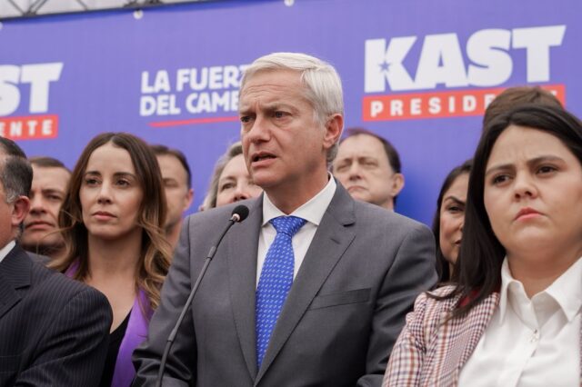 Direita avança no Chile e garante segundo turno das eleições presidenciais foto: Prensa