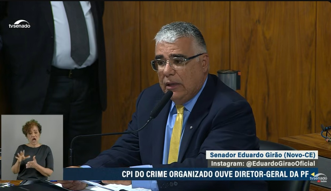 Girão pressiona diretor da PF sobre violência no Ceará, expulsão de famílias por facções e suspeita de desvio de foco para perseguição política