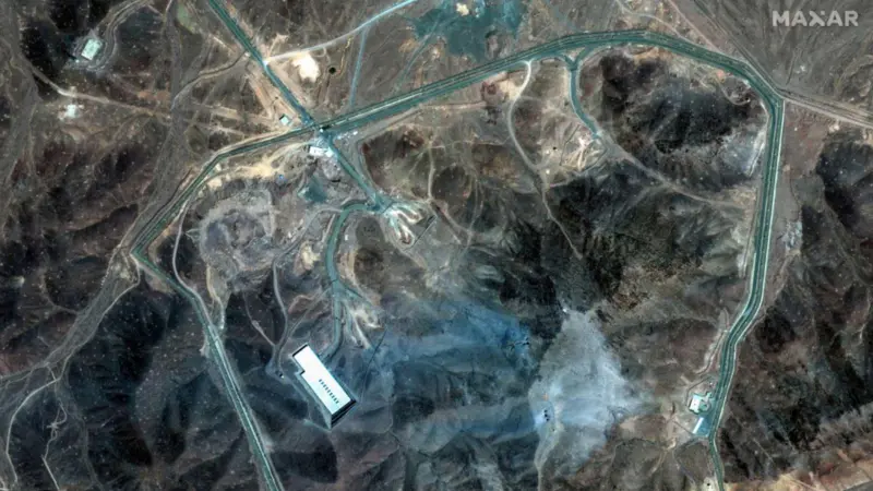Presidente do Irã, Masoud Pezeshkian, anunciou neste domingo (2), que o país vai reconstruir as instalações nucleares destruídas   foto: Reuters