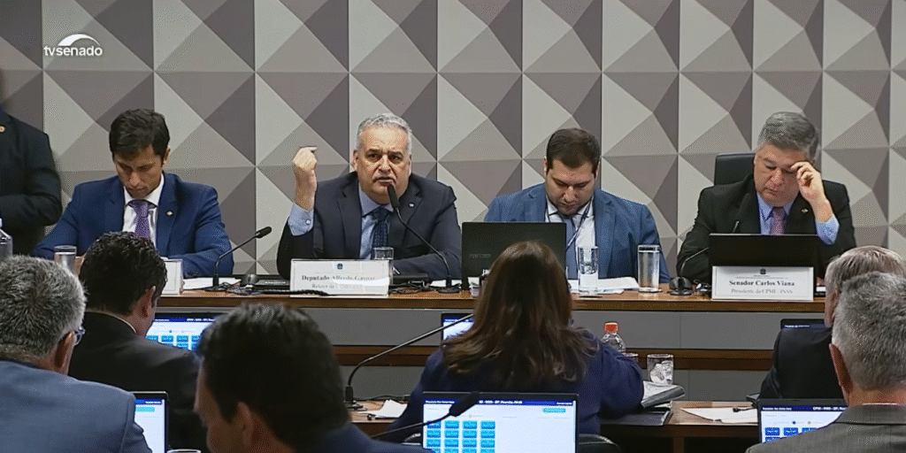 CPMI do INSS já ouviu 27 pessoas; 14 depuseram com habeas corpus. Parlamentares apontam interferência do STF e defendem ampliar poderes das comissões.