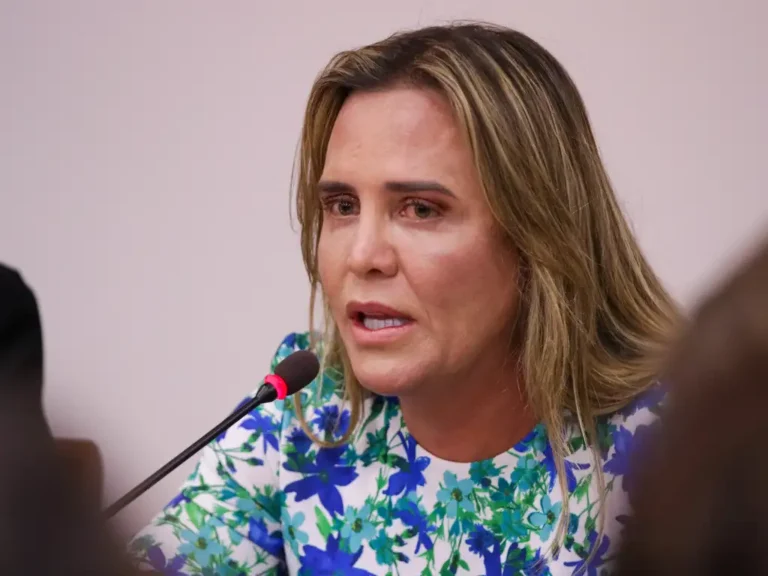 “Sucessão nunca será submissão”, rebate Celina sobre Ibaneis