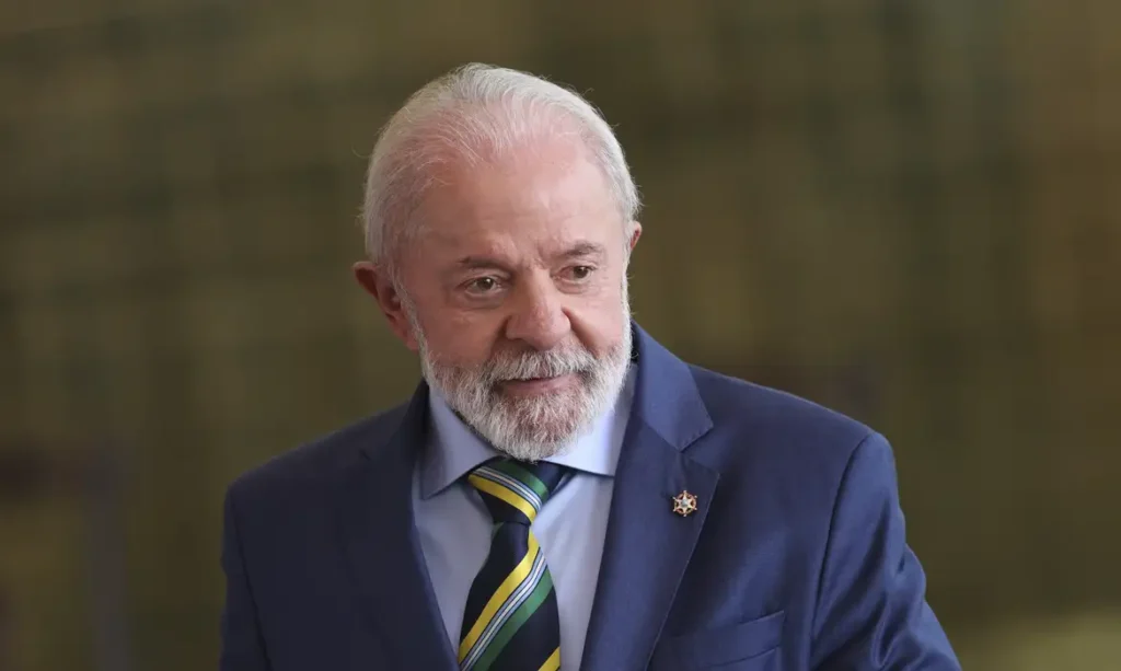 Lula afirma que relação com Trump “vai muito bem”, defende redução de tarifas e diz que Brasil e EUA ampliarão cooperação contra o crime organizado
