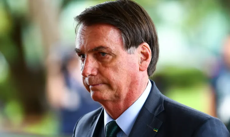 Bolsonaro solicita ao STF autorização para exames no DF Star