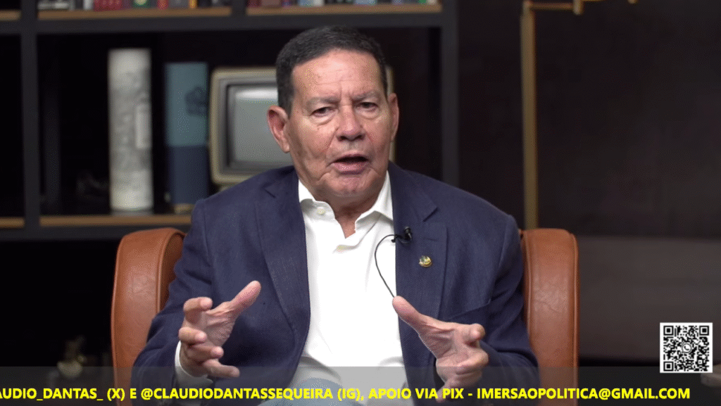 Mourão no ALive: "Estamos vivendo a quinta onda do terrorismo"
