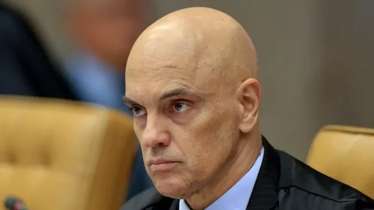 Moraes consulta SC sobre vagas para transferência de Silvinei Vasques
