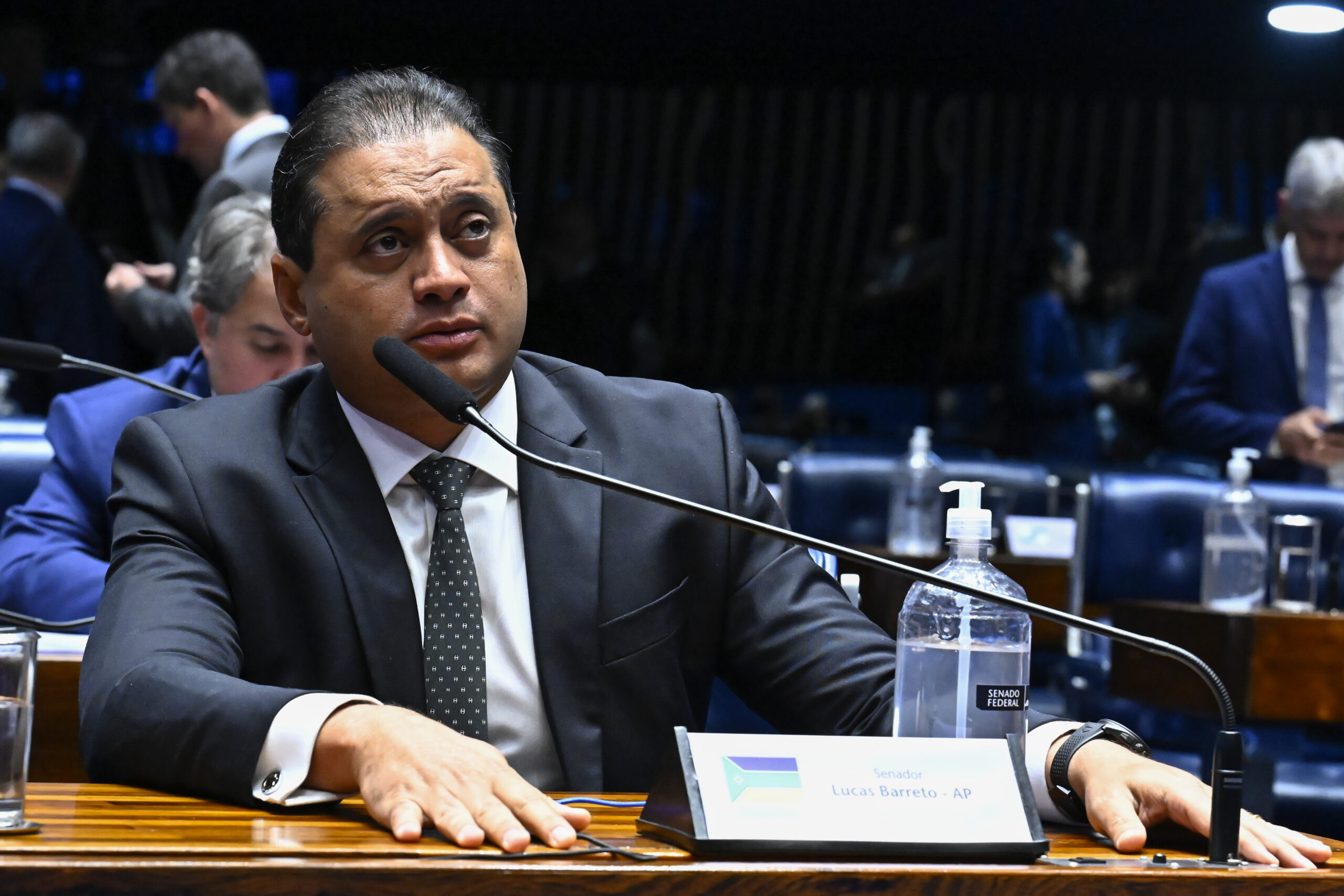O documento ressalta ainda que ele foi identificado “como beneficiário final (‘sócio oculto’) de operações financeiras