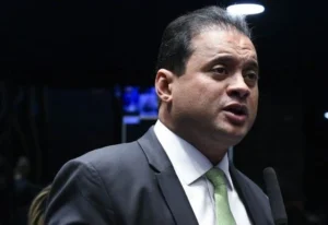 PF aponta entrega de dinheiro a assessor de Weverton Rocha em esquema do INSS