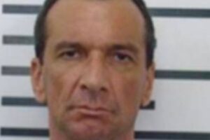 Defesa de Marcola pede aplicação de decisão do STF que permitiu a Daniel Vorcaro conversar com advogados sem monitoramento na Penitenciária Federal de Brasília