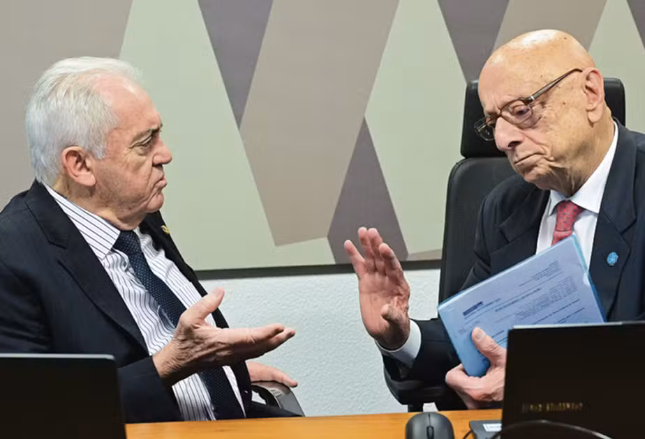 Senado discute estratégias para alterar ou rejeitar o PL da Dosimetria antes da votação na CCJ e no plenário