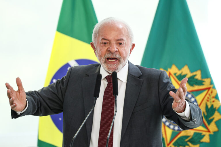Lula pede processo contra servidor da CGU por agressão