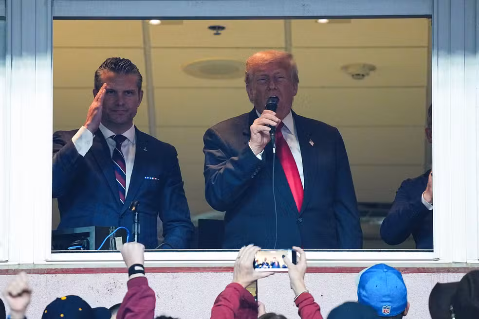 Governo Trump confirma ataque a náufragos venezuelanos no Caribe e isenta secretário Pete Hegseth; republicanos prometem investigação