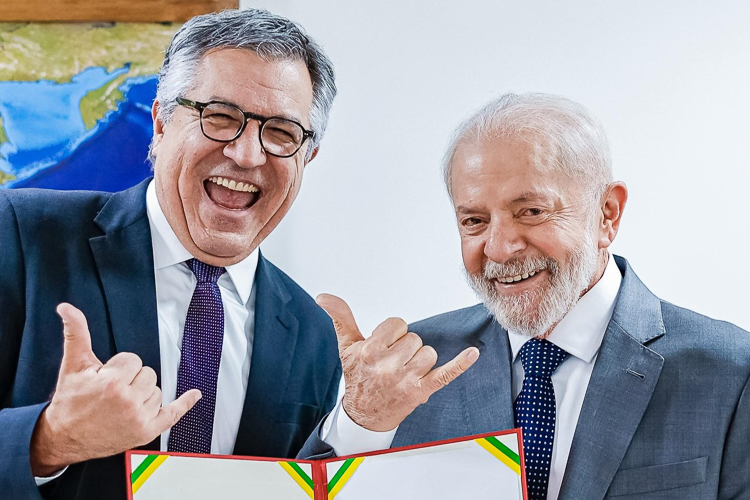 Lula-Padilha-“Agora Tem Mais Especialistas” - SUS