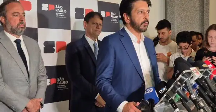 Tarcísio, Nunes e Silveira iniciam processo para romper contrato da Enel em SP