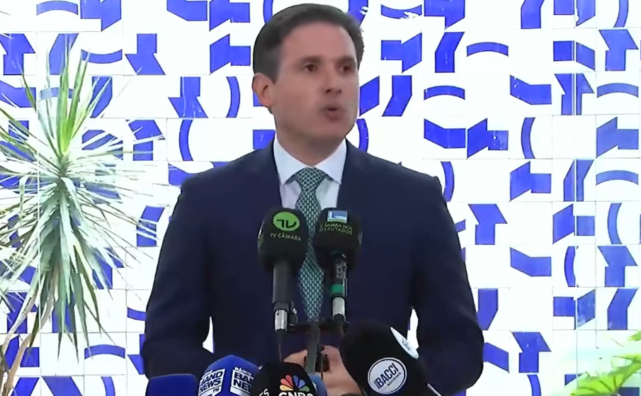 Hugo Motta critica conduta de Glauber Braga e diz que “excessos” da Polícia Legislativa contra jornalistas serão apurados