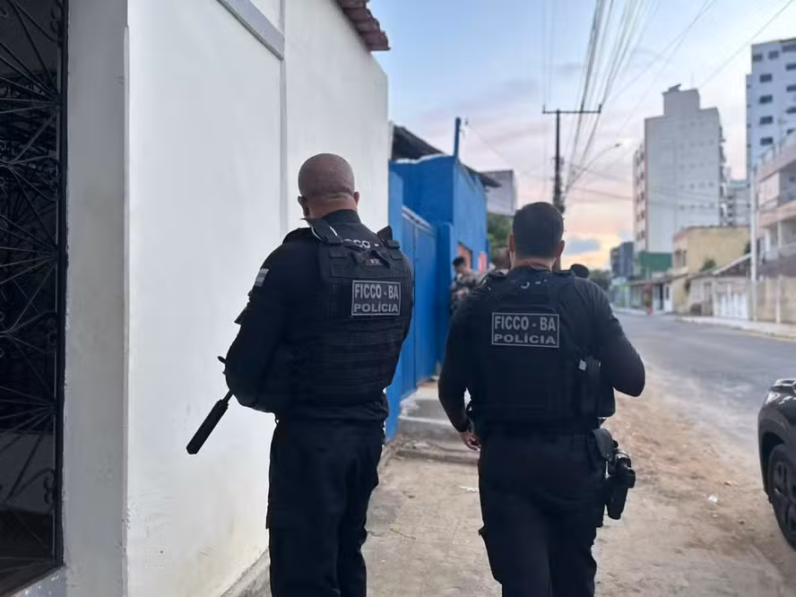 Operação contra CV prende 27 narcoterroristas na Bahia, Paraíba e RJ
