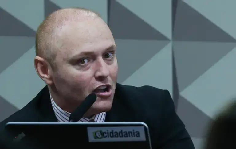 Moraes autoriza semiaberto a Walter Delgatti