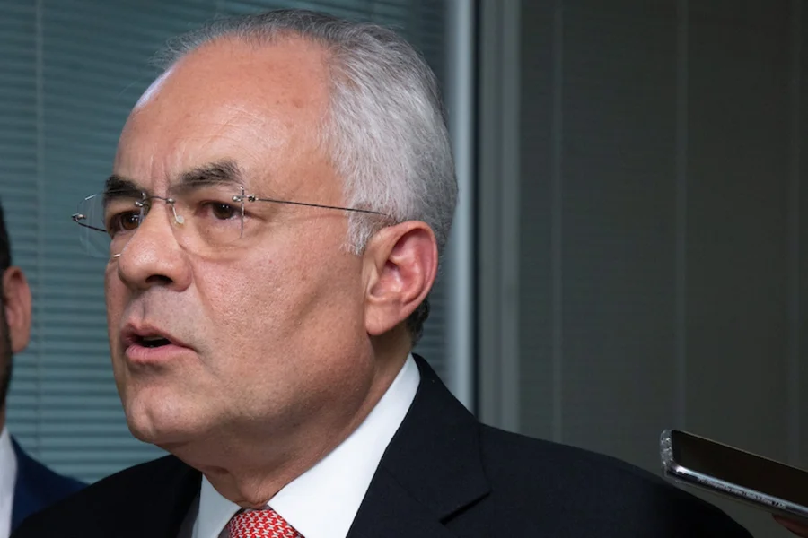 BRB convoca assembleia em fevereiro para mudar Conselho; GDF indica Edison Garcia para a presidência.