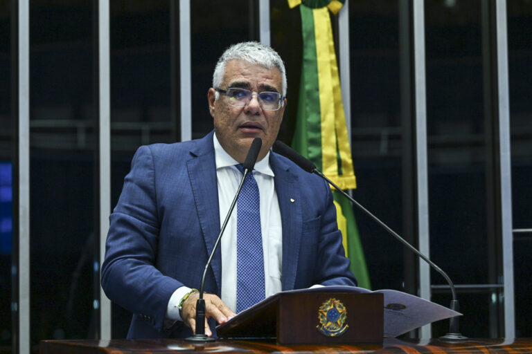 Girão irá à CIDH para tratar da prisão de Bolsonaro