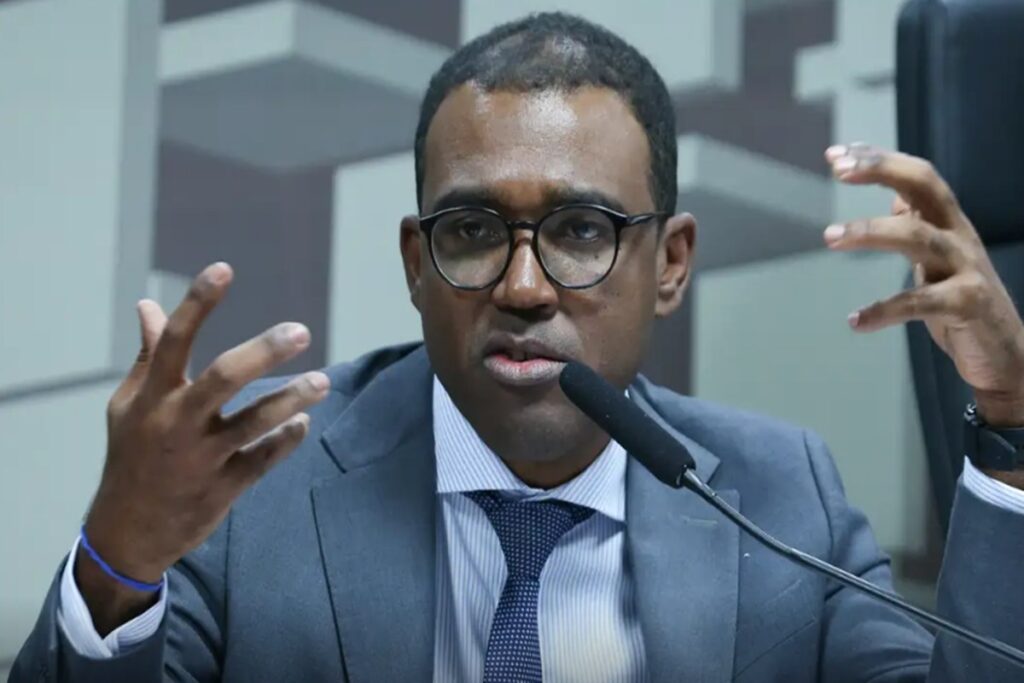 Diretor do BC nega que tenha recomendado compra de carteiras fraudadas do Master-ailton-aquino