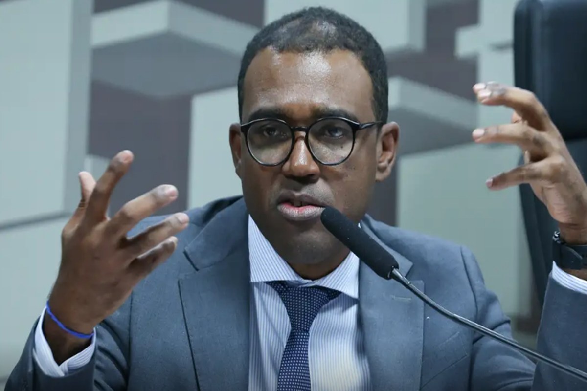 Diretor do BC nega que tenha recomendado compra de carteiras fraudadas do Master-ailton-aquino