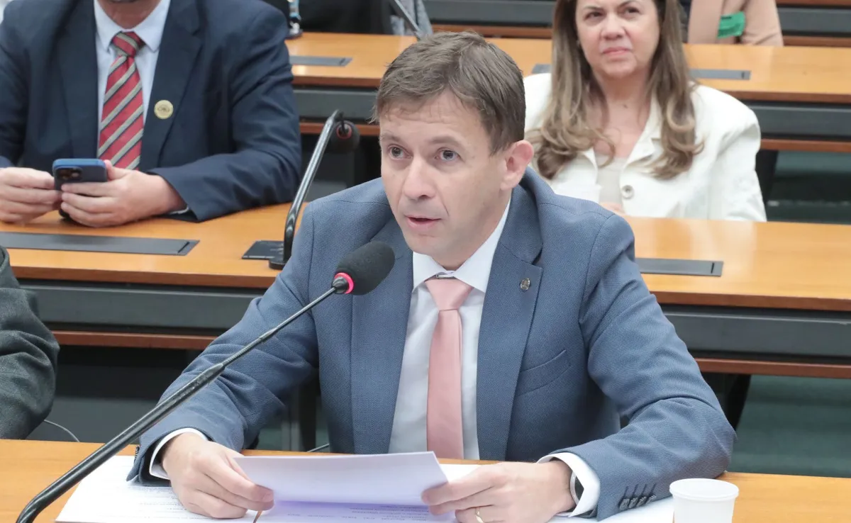 Deputado do União é alvo da PF em operação contra desvios de emendas Pix