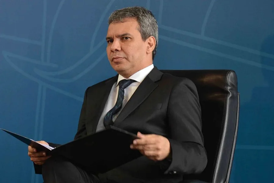 Recém-nomeado, Wellington Lima e Silva inicia articulações no Ministério da Justiça e defende combate ao crime organizado como ação de Estado.