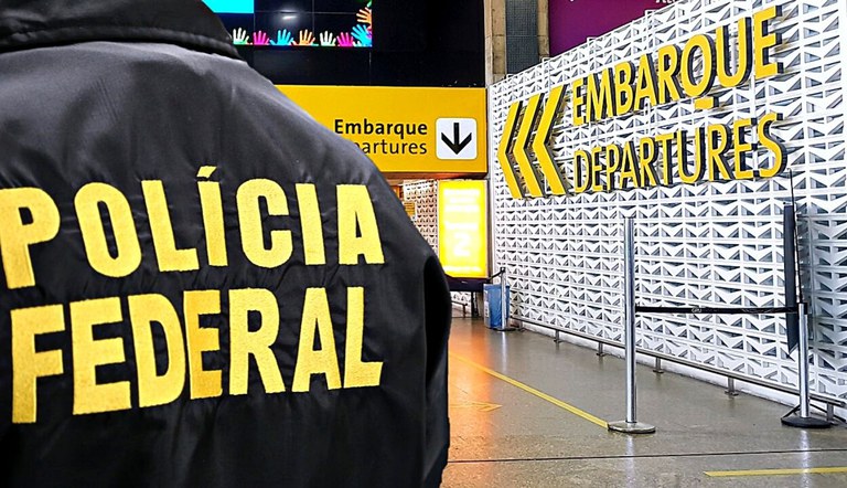 PF registra recorde de apreensões de drogas e prisões no Aeroporto de SP