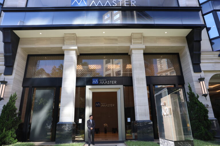PF investiga consultoria ligada a aportes no Master