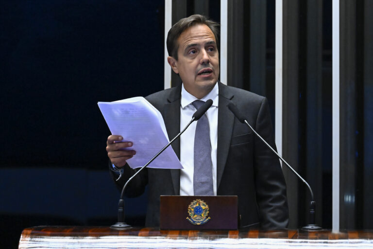 Bonetti quer barrar verba pública em homenagem a Lula no Carnaval