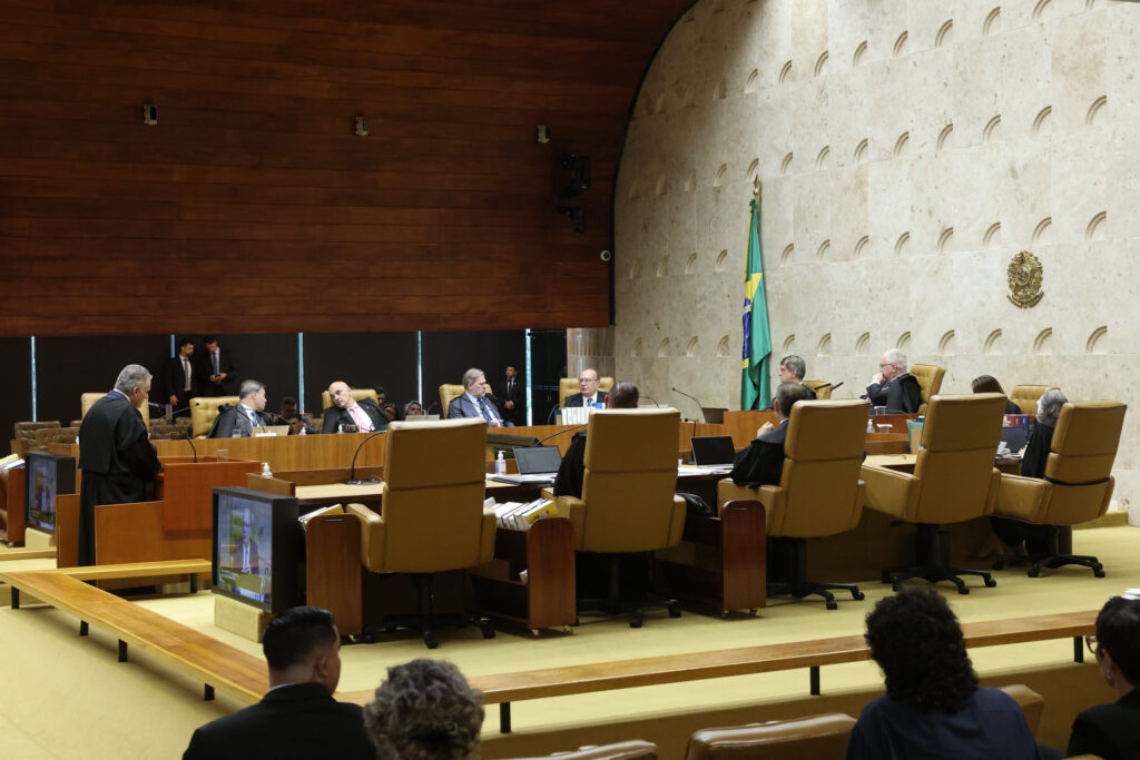 Carreiras jurídicas preparam recurso sobre penduricalhos