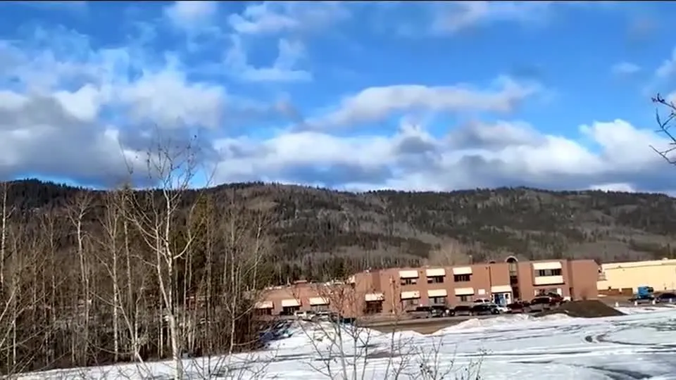 Ataque a tiros em escola e casa deixa 9 mortos no Canadá