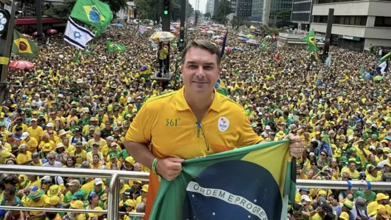 Real Time Big Data: Flávio fica à frente de Lula em cenários de 1º e 2º turno em SP