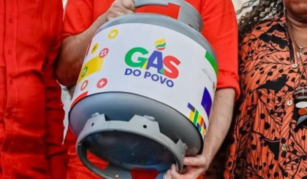 Câmara aprova MP do Gás do Povo com apoio da direita; deputados citam lobby de grandes distribuidoras e alertam para impacto sobre pequenos revendedores