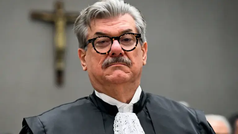 STJ corta penduricalhos de Buzzi três meses após afastamento