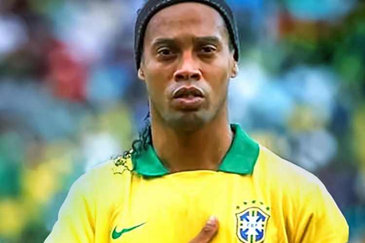 Imóveis de Ronaldinho foram usados pelo Master para captar R$ 330 mi