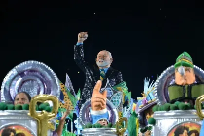 Desfile da Acadêmicos de Niterói homenageou o presidente Lula • Alex Ferro / Riotour