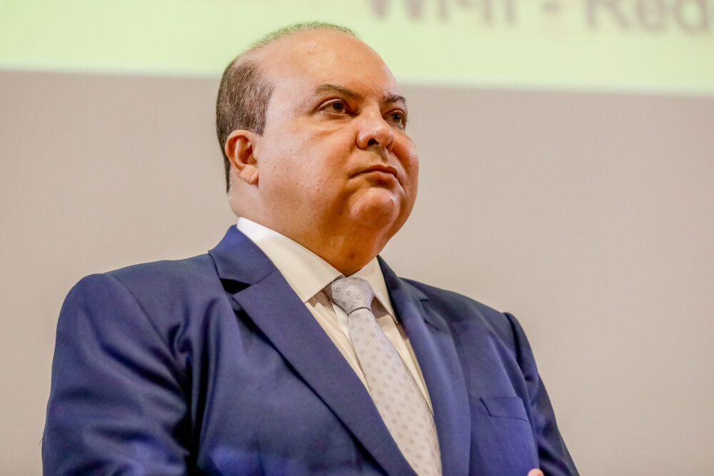 Damares, Leila e Izalci protocolam pedido para ouvir Ibaneis na CAE sobre o caso Master e a atuação do BRB na tentativa de compra do banco.